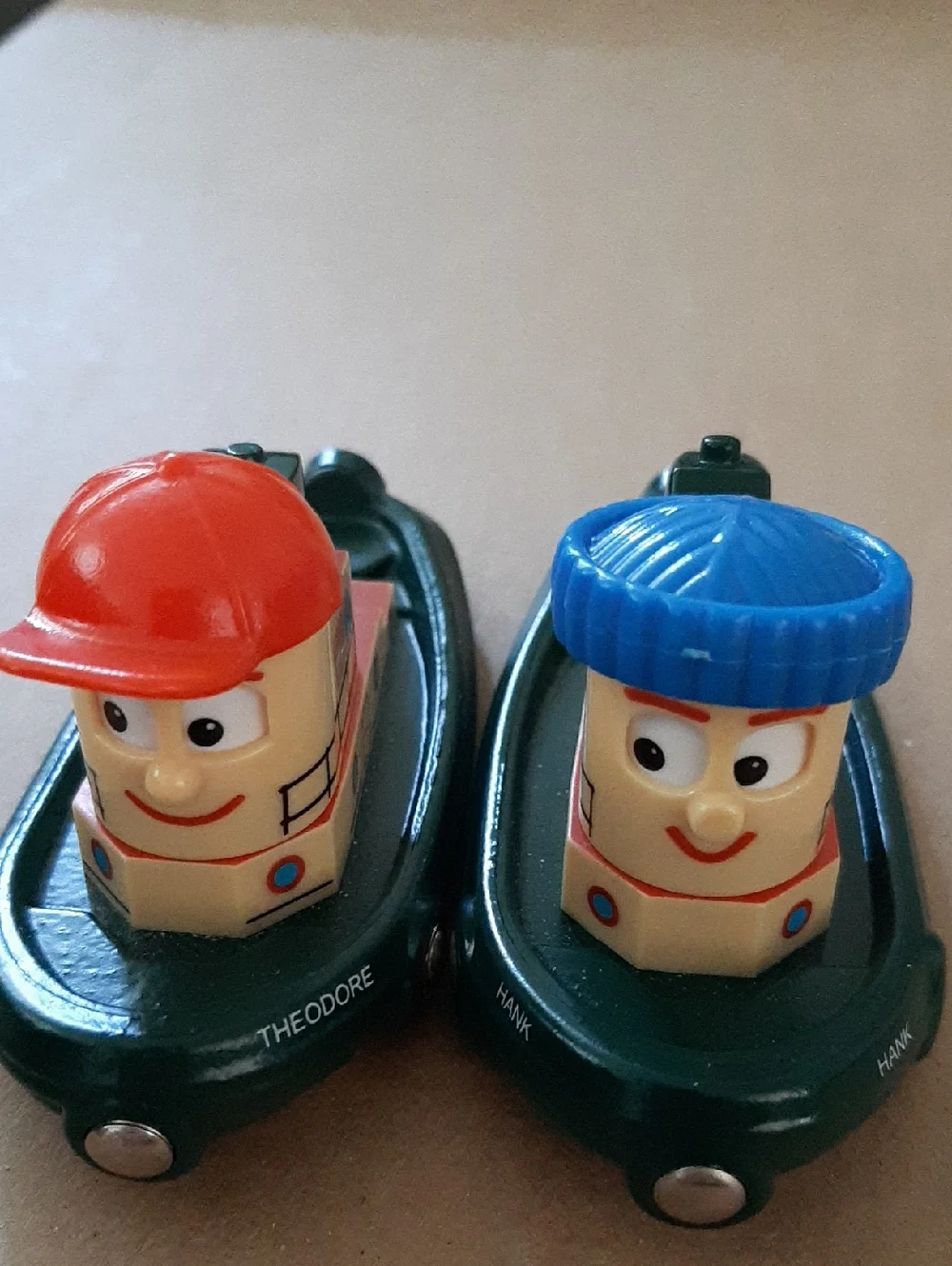 Brio Tugboats Theodore And Hank